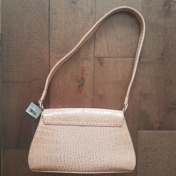 Liz Claiborne Women's Cream Handbag (NWT) - Picture 2 of 10